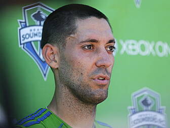 WATCH: Clint Dempsey's bee...